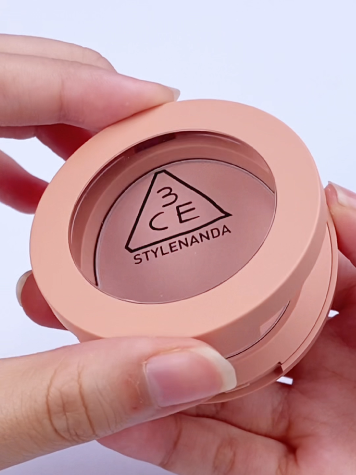 Swipe. Smile. Slay. 3CE Face Blush on repeat 🌀 #3CEMY #3CEMALAYSIA #3CEFaceBlush #SoftBlushLook #BlushOnFleek #BudgeProof #EverydayMakeup #LongLastingBlush #KBeautyVibes #KpopGlow #kbeauty #koreanbeauty #BeautyTok