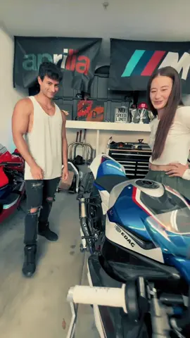 #CapCut ada yang tau dia siapa? #bmws1000rr #s1000rrhp4 #s1000rr #bmwmotorsport 