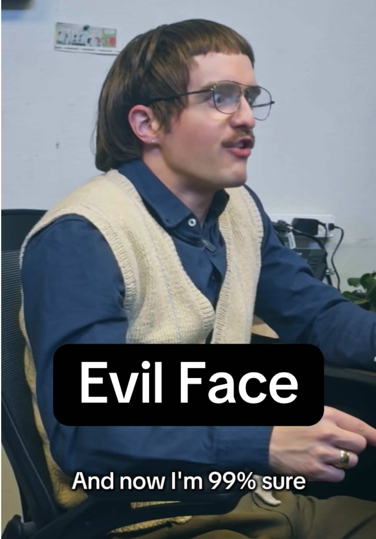 How does he do that?? 👹 w/ @kielkennedy & @Lyric Lewis  #chit #evil #linda #sketchcomedy #theoffice #pov #kiel 