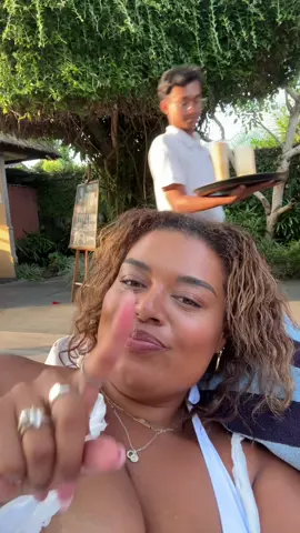 Love you @Lisa K. Satchell and I’m so proud of you and all you’ve endured. Thank you @Jonas Brothers and @Stand Up To Cancer @Mastercard for making a life long dream become a reality 💕 #jonasbrothers #nickjonas #standuptocancer 