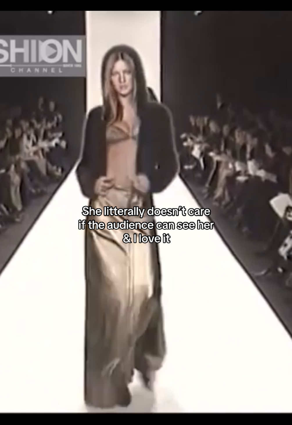 #übermodel #horsewalk #giselebündchen #victoriassecretsupermodel #victoriassecretangel #vsfs2024 #vsfs3025 #Runway #fashion #catwalk #giselebundchen #giselebundchenedit #ubermodel #adrianalima #alessandraambrosio 