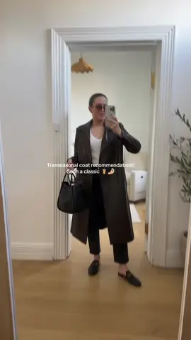 I’m obsessed with the colour!! I’m wearing size 10 🫶🏼 linked on my LTK.  @Forever New Clothing #forevernew #trenchcoat #classicoutfits #wintercoat #leathercoat #classicstyle #winterfashion 