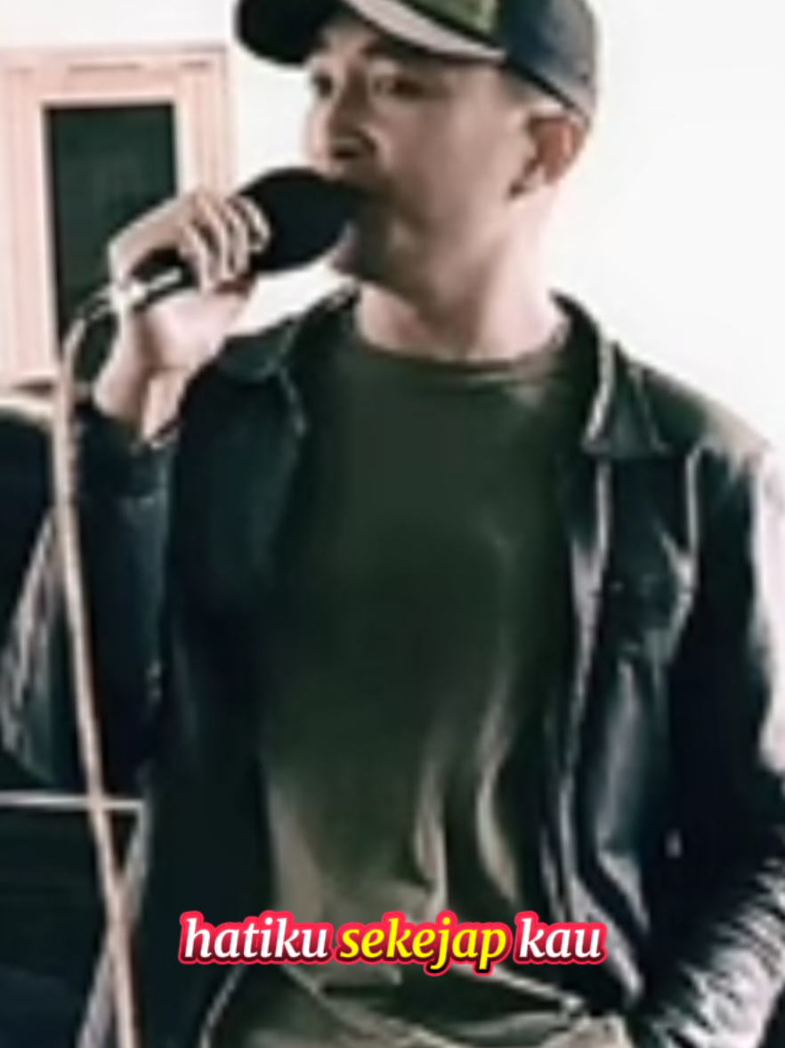 Aku Tak Percaya#nostalgia #nostalgiamusic #tembangkenangan #popnostalgia #akutakpercaya 