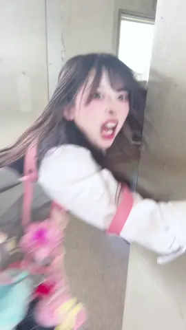 私は春木開様から頂いたラブブを一生かけて守ると決めているんだ＿＿.カバンごと取られてたまるか、❣️#08 #sjk #jk #ラブブ #カンケン 