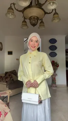 cute summer yellow shirt from @chante.id #fitcheck #ootdhijab 
