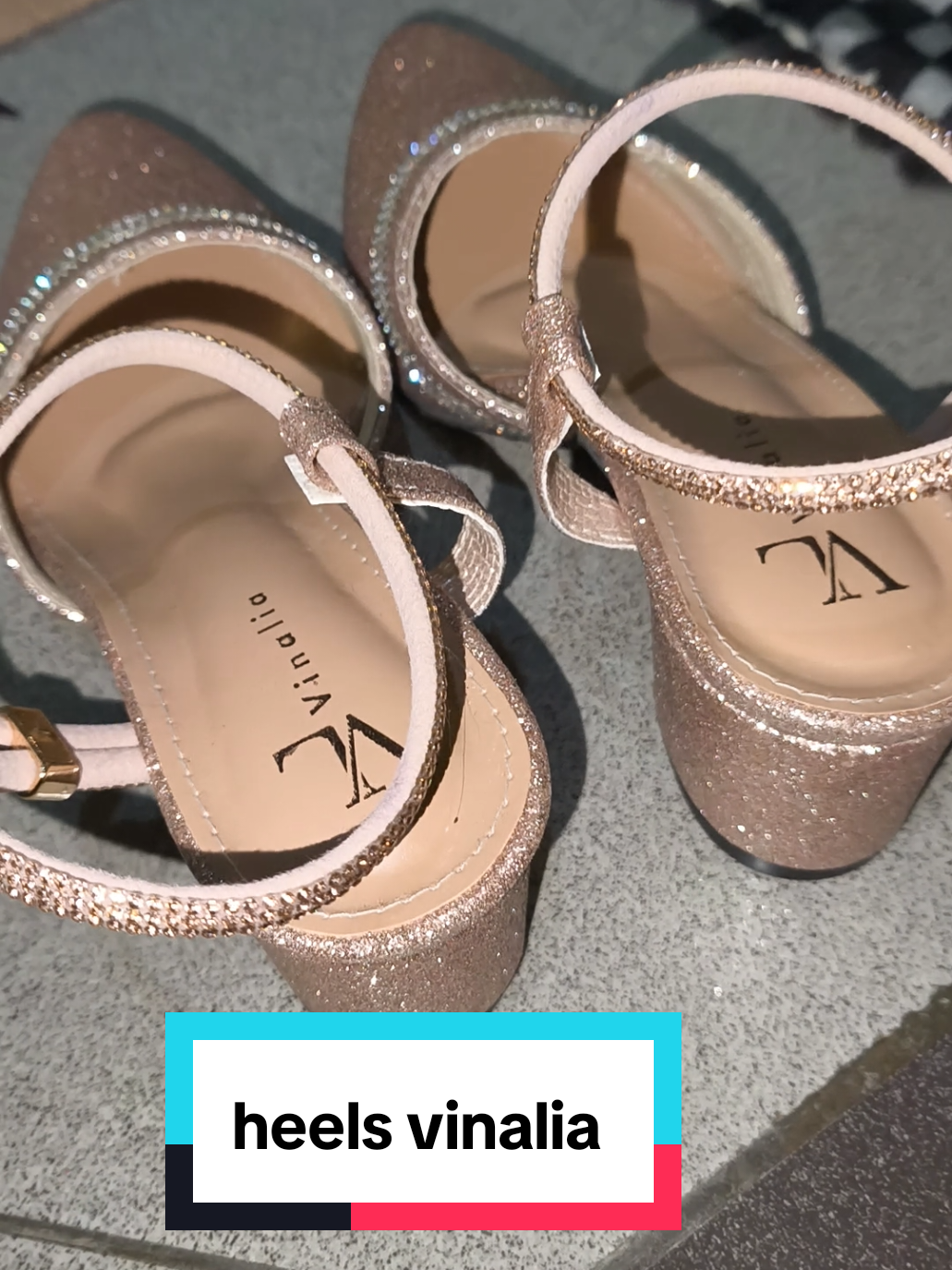✨ Tampil Elegan & Percaya Diri dengan Heels Vinalia! ✨ Langkahkan kakimu dengan anggun bersama sepatu heels Vinalia – kombinasi sempurna antara desain elegan, kenyamanan maksimal, dan kualitas premium. 💃 Cocok untuk ke kantor, pesta, kondangan, atau sekadar hangout cantik! 🔹 Desain modern & classy 🔹 Nyaman dipakai seharian – empuk & ringan 🔹 Tersedia dalam berbagai warna dan ukuran 🔹 Anti-slip dan tahan lama 🌟 Sekali pakai, langsung jatuh hati! #VinaliaHeels   #HeelsCantik   #SepatuWanitaElegan   #HeelsVinalia   #TampilAnggun   #HeelsNyaman   #HeelsMurahBerkualitas   #HeelsKondangan   #HeelsWanitaModern   #OOTDHeels   #FashionWanita   #SepatuCewekHits   #HeelsViral   #SepatuCantik   #VinaliaStyle 