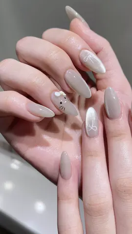 Tay xinh không thể thiếu móng xinh được 😘#maunailxuhuong #nails #nailxinh #nailsxinh_moingay #muahe #cute #nailhelokitty #xuhuongtiktok 