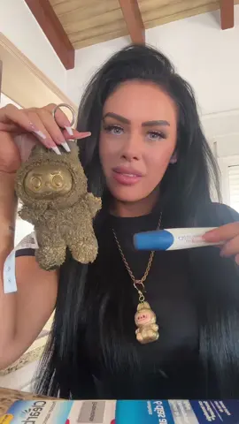 #goldlabubu #labubu #labubuthemonsters 