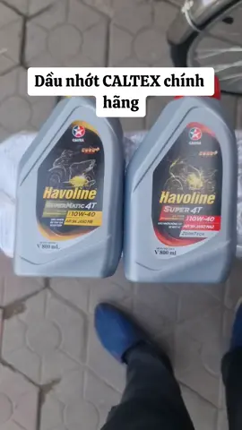 Dầu Nhớt xe máy Caltex Havoline (xe ga -xe số) Chính Hãng    Tên sản phẩm : Havoline Super4T thông số: Độ nhớt : 15w40 (xe số) , 10w40 (xe ga) Chu kì thay nhớt : 1500km Định lượng : 800ml -  Làm sạch và bảo vệ - duy trì hiệu năng động cơ• Bền ôxi hóa – ngăn chặn giảm cấp chất lượng dầu - Giảm thiểu hư hỏng động cơ do nhiệt  Shop chuyên cung cấp các loại dầu nhớt giá tốt ##dầu_nhớt_caltex##cao_cấp##dễ_sử_dụng##chính_hãng#tiệnlợi