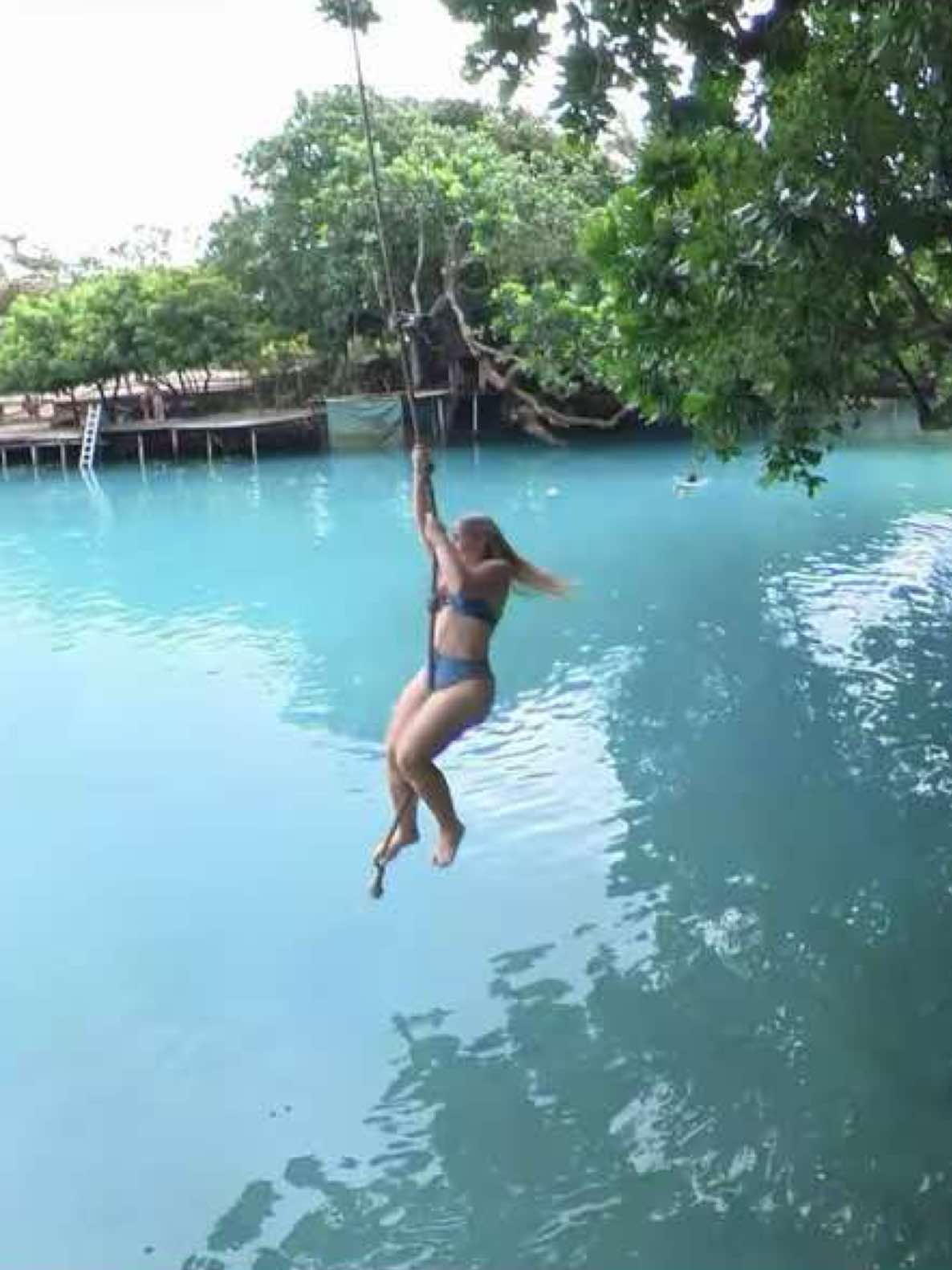 Inner child = thriving 🌴💦 #bluelagoon #efate #ropeswing #holidaytiktok #bucketlist #bluelagoonvanuatu #traveltiktok 