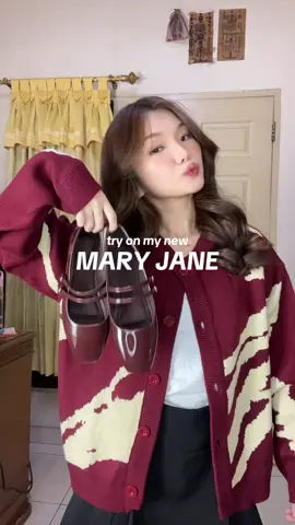 Fitcheck? done✔ Make up? done✔ Lunelle mary jane on? done✔✔ Ready to hit new hangout spot! What do you think? #urbanco #urbancoofficial #urbancostore #maryjane #flatshoesurbannco #sepatuflats #sepatuwanita #sepatu #fitcheck 