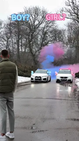 Use cars to reveal gender,boy or girl 😍#tiktok #foryou #surprise #genderreveal #baby #Love 