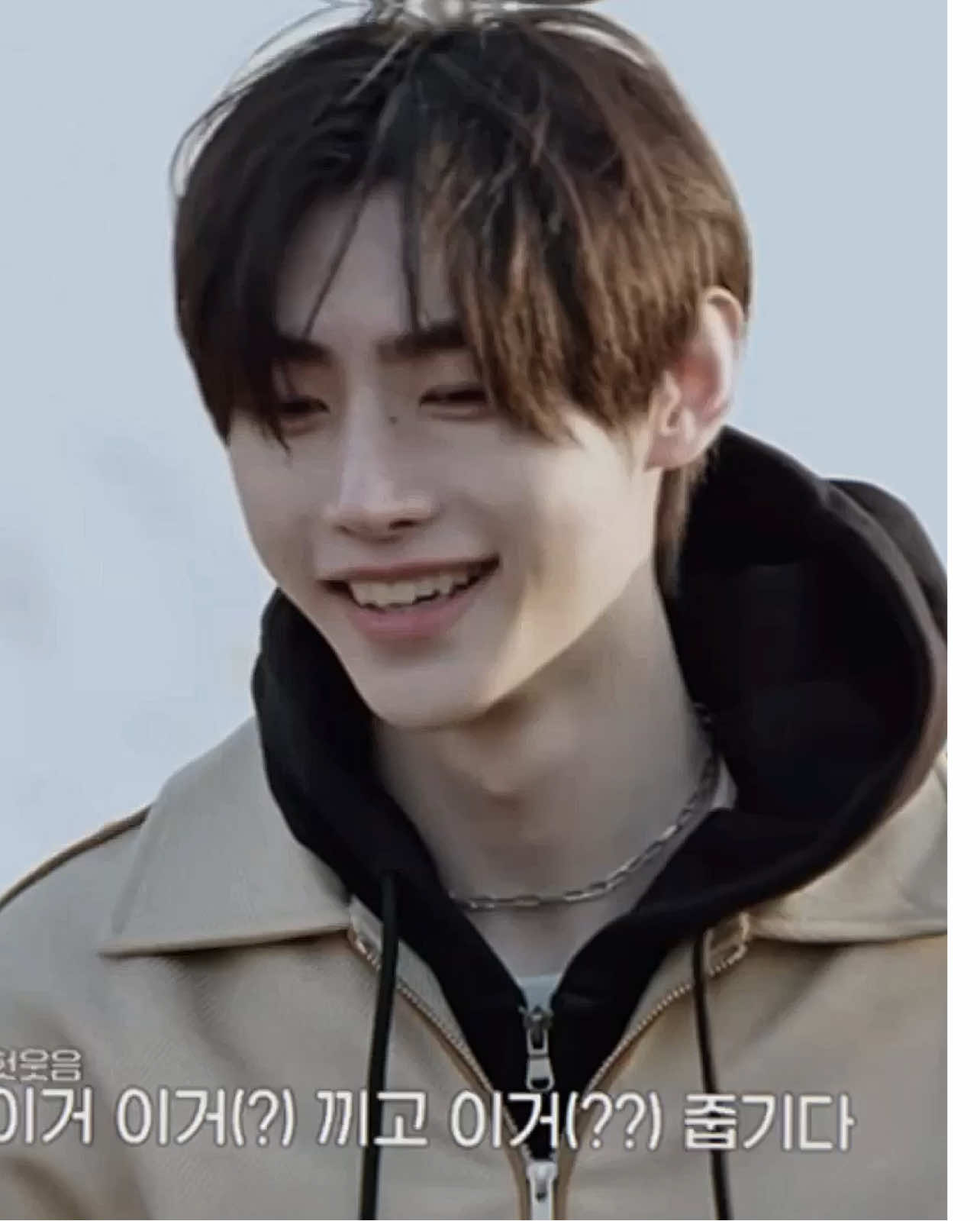 I love his little vampire teeth when he‘s smiling (he‘s giving me confidence cause i have them too 🥹) || scp kangclips/zuhaclips cc/presets in bio #sunghoon #parksunghoon #enhypen #fyp #bias 