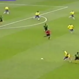 Roberto Carlos 🤩❤️  #robertocarlos #skills #edits 