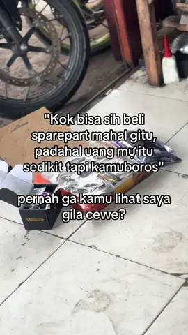 Saya tidak pernah sama sekali pacaran dan gila cewe