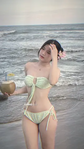 She and sea🌊 #xuhuong #vitaminsea 