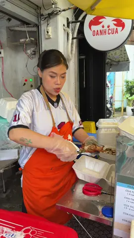 Cua gạch nhà e #phuongoanhdaily #oanhcua #cuakhongday 