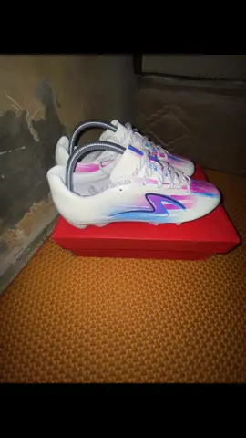 ada yg baru nih😍#fotolive #sepatubola #lightspeedrebornmeta #lightspeedreborn #specs 
