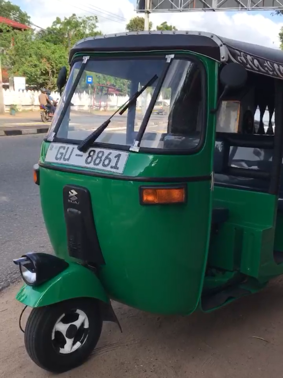 ✪✪ 𝐇𝐀𝐏𝐏𝐘 𝐂𝐔𝐒𝐓𝐎𝐌𝐄𝐑 !!✪✪   📛 මීගමුවේ ඉදන් අපිව හොයාගෙන ආවට ස්තුතියි. 🙏  ⭕ විශ්වාසයෙන් ඇවිත් කොලිටියටම වැඩේ කරගත්තා ස්තුතියි ඔබ අප කෙරෙහි තැබූ ඒ  විශ්වාසයට 🙏🙏 ⭕ ඔයාලගේ විශ්වාසයෙන් අපේ මහන්සියෙන් අපි යන ගමනක් මේක. 🙏  ⭕ අපේ බඩු වල කොලිටිය ගැන අයිඩියා එකක් ගන්න නම් ඔයාට වෙන තැන් ගොඩකින් බලලම එන්න වෙනවා.   ⭕ කස්ටම අපේ තැනට ඇවිත් අත්තිකාරම් මුදලක් ලබාදී දිනයක් වෙලාවක් වෙන් කරගත්තා.  🟥 සියලුම නිෂ්පාදන ප්‍රමිතියෙන් උසස් භාණ්ඩ වලින් පමණයි.  🟥 ලොකු ගණන් වියදම් කරන්න නැහැයි කියලා දුක් වෙන්න දෙයක් නැහැ නිෂ්පාදන හැකියාව මත අඩුම මුදලකට අපි වැඩි කොලිටි සවුන්ඩ් සිස්ටම් එකක් අපි නිර්මාණය කරනවා. 🟥 ඔයාට දැනුමක් නැත්නම් අනිවාර්යෙන්ම සුළු ලාබෙට ඔයත් අහුවෙනවා නමට වැල්ලම්පිටි ලෝකල් ෆයිවුඩ් ගහපු කැටිලොයි පුරෝපු බොක්ස් වලට විස්තරේ පහලින් 👇👇.  🟥 ලෝකල් මාකට් එකේ නැති ඒවා .   ⭕ කම්පැනි ටයිප් වාහන වලටයි වැඩ්ඩෝ හදපු වැල්ලම්පිටි ටයිප් බටකූඩු සෙට් ගහපු වාහන වලටයි අපි සුපිරිම සයිස් දෙහෙකින් තමයි වැල්ලම්පිටි බොක්ස් එක අපි එළියට දෙන්නේ .  ⭕ තොග වශයෙන් නිෂ්පාදනය කරන තැන්වලින් ගෙනල්ලා විකුණන වෙළඳසැල් වලින් මේ කොලිටි ගන්න හම්බෙන්නෑ අපි තනි පුද්ගල නිෂ්පාදන ආයතනයක් නිසා වාහනේට ගැලපෙන විදියට නිෂ්පාදනය කරනවා. ✴️ එදා වගේම අදත් පාරිභෝගිකයාට විශ්වාසයෙන් යුතුව හොඳම දේ හරි විදියට දෙන්න අපි කටයුතු කරනවා .  ☢️ අපි ඉන්නවා මෙතන👇    location👇 https://maps.app.goo.gl/cpGPSz6BLEhYcpYD8?g_st=ac ✴️ high quality box    Rs.22500/- සිට.   ✴ විස්කි වගේ බඩු අපෙන් විතරයි. 😍 📛 MDF 15MM. 📛 ඔර්ජිනල් ගෝල්ඩ් බීඩිං.  📛 කාමර කොටස් වෙන්කර ඇත.  📛 සියලුම මුළු සීල්.  📛 කැට්ලොයි හාඩ්බෝඩ් භාවිතා කර නොමැත.  ⭕ 100% ෆිනීශින් බොක්ස්.   ⭕ ඔබගෙන් ලබා ගන්නා මුදලට වඩා වැඩි  තත්වයෙන් උසස් නිපැයුමක් නිසියාකාරව කිරිම අපගේ අරමුණයි. ⭕ නිපැයුමකදී ප්‍රමිතියෙන් උසස් භාණ්ඩ පමණක් භාවිතා කිරීම.  ⭕  භාණ්ඩවල තව තවත් කොලිටි වැඩි කිරීම සඳහා විවිධ ක්‍රම භාවිතා කිරීම. ⭕ අප විසින්ම දිනපතා සියලුම නිෂ්පාදන කටයුතු සිදුකරනු ලබයි.  ⭕ බඩු වල කොලිටි බලන්න අපේ තැනටම එන්න ඕනි . ⭕ ඔබට අපගෙන් හිස් පෙට්ටි මිලදී ගත හැක නමුත් ඔබගේ තිබෙන බාන්ඩ වලින් හෝ සුළු මුදලකට සවිකරගෙන යා යුතුයි .  🔴  ඩිලිවරි පහසුකම් නොමැත❌  ☣️ ගොඩක් අයට කොච්චර ආස වුනත් infinity pioneer දාන්න තරම් ආර්ථිකයක් නැහැ එච්චර ලොකු මුදලක් යට කරත් ඒ යොදවන්නේ හරිම අමාරුවෙන් ප්‍රශ්න ලෝකයක් මැද තමන්ගේ සතුට වෙනුවෙන්. ගොඩක් තැන් වල කරන්නේ බොක්ස් එක ලෝකල් විදියට හදලා කස්ටමට කියලා ලක්ෂ ගණන් වියදම් කරලා infinity pioneer set amp දම්මලා බොක්ස් එකේ කොලිටි ගන්න එක  ඒක නෙමේ හරි දේ නිෂ්පාදකයාගේ හැකියාව මත කුමන භාණ්ඩයක් වුණත් භාණ්ඩයට සරිලන සේ අඩු වියදමින් වැඩි කොලිටියක් ගන්න එක එදා වගේම අදත් පාරිභෝගිකයාට විශ්වාසයෙන් යුතුව හොඳම දේ හරි විදියට දෙන්න අපි කටයුතු කරනවා . 🟥 විශ්වාසයෙන් යුතු සුහදශීලී සේවාවක්🧑‍🔧 ⭕ පාරිභෝගිකයනි තමන්ගේ වෘත්තිය ගැන දැනුමක් තිබ්බට වෙනත් වෘත්තියන් පිළිබඳ දැනුමක් නැති නිසා නොදුනුවත්කමට භාණ්ඩයක් මිලදී ගැනීමේදී වැඩි ලාබ බලාපොරොත්තුවෙන් නිෂ්පාදකයන් හා භාණ්ඩ ගෙනත් විකුණන වෙළඳසැල් මගින් ඔබව මුලාවට ලක් කරනවා ඔබ අහුවෙන්නේ සුලු  ලාබෙට වෙන්න පුලුවන් අඩු කාලෙකින් කැඩි කැඩි පාවිච්චි කරන්න නෙමේ හැමදෑම කොලිටිට තියාගන්න ඒ මිලදී ගැනීමට යන දේ පිලිබද දැනුමක් තියෙන පුද්ගලයෙක්ගෙන් දැනුමක් ලබාගෙන හෝ විශ්වාසවන්ත තැනකින් ඔබගේ සේවාව හෝ භාණ්ඩ මිලදී ගැනීම සිදුකරනු ලබන්න. එක තැනකින් නොව තව තවත් තැන් වලින් භාණ්ඩ තේරීම් සිදු කරන්නේ නම් ඔබ ඔබ නිකරුණේ වියදම් කරන මුදල අවශ්‍යම තැනට පමණක් යොදාගත හැක.  ☣️ MDF වලින් කරන ලද වැල්ලම්පිටි අපේ NO1 හයි කොලිටි බොක්ස් වෙළඳසැල් හිමියන් සඳහා භාණ්ඩවල වටිනාකමට මෙන් දෙතුන් ගුණයක් වැඩියෙන් වත් ලබාගත නොහැක ❌❌   ☢️ tiktok - tiktok.com/@.j.k.house.of.aud ☢️ youtube - J.K HOUSE OF AUDIO  ☢️ location - SEEDUWA  ☢️ contact  - 0️⃣7️⃣8️⃣6️⃣5️⃣4️⃣2️⃣0️⃣0️⃣0️⃣       #modification #highqualitysound #subwoofer #lightingdesigner #setbox #wellampitibox #infinity #pioneer  #caraudiosystem  #speakerbox  #original #import #viralvideo #vip  #SUBBOX #infinity #pioneer  #subspeaker #import #audio #lightdesign #soundviral #seeduwa #bafal #fbreelsfypシ゚viralシ #everyone #typppppppppppppppppppシ  #1millionviews #sound #followersreelsfypシ゚viralシfypシ゚viralシalシ 