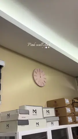 Replying to @lenniedensing hi! Pink wall clock 🫶💗 #wallclock #pinkwallclock #walldecor #clock 