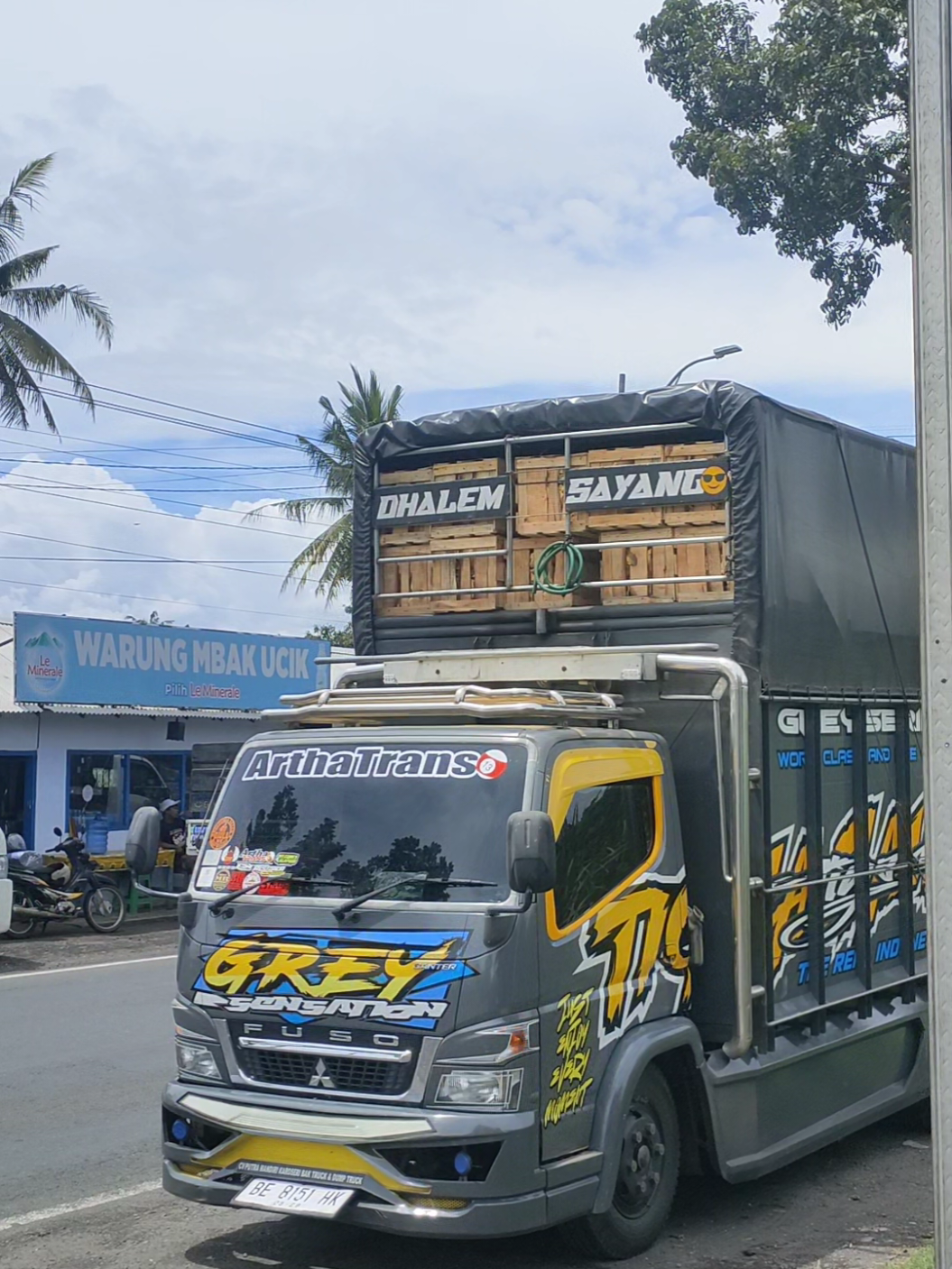 Perut lapar tapi rasa kenyang🗿 #trukkrodong #teamstutjemberlumajang #arthatranssolidexpedition #trukcabe #katakata #storywa 