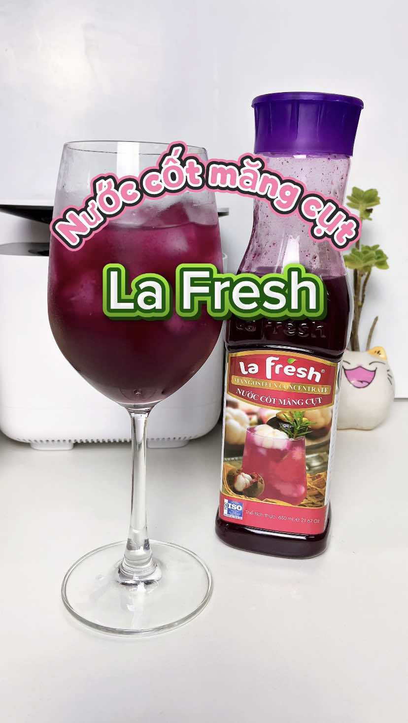 Nước cốt măng cụt của nhà @LaFresh - Nguyên liệu pha chế pha được nhiều món, tốt cho tiêu hoá nè #nuoccotlafresh #nuoccotmangcutlafresh #thohamchoi 