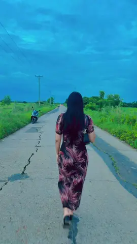 #fpyပေါ်ရောက်စမ်းကွာ😒👊 #မြင်ပါများပီးချစ်ကျွမ်းဝင်အောင်လို့🤒🖤 #fpy #tiktokuni #tiltokmyanmar #titkoknews #view @Tiktok ForYou @Eaint Eaint 