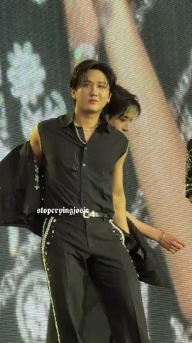 delulu is the solulu 🤪  i’ll post more fancams on my other account @spearbitch 🫶🏻 #straykids#changbin#stay#skz