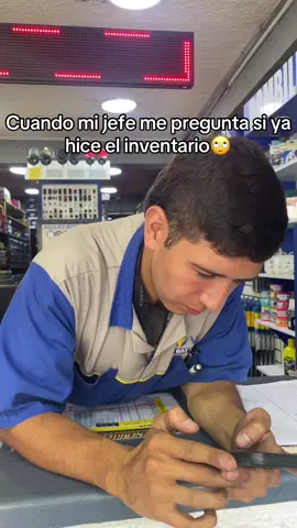 Jefecitoooooo🙄🙄🙄 #bateriasadomicilio #energicentro #humor #gatito 