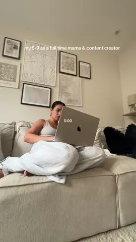 just your normal 25 year old girly living her dream life because of you girlies 😭😭😭