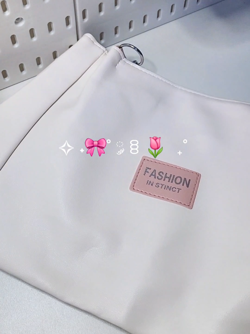 กระเป๋าแฟชั่น​🌷🎀#กระเป๋า #กระเป๋าสะพายข้าง #กระเป๋าแฟนชั่น👛👜 #น่ารัก 