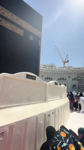 Kadang Allah letak rezeki kita dalam rumah. Dalam peluk anak, dalam doa suami 🫶🏻 #anak #keluarga #surirumah 