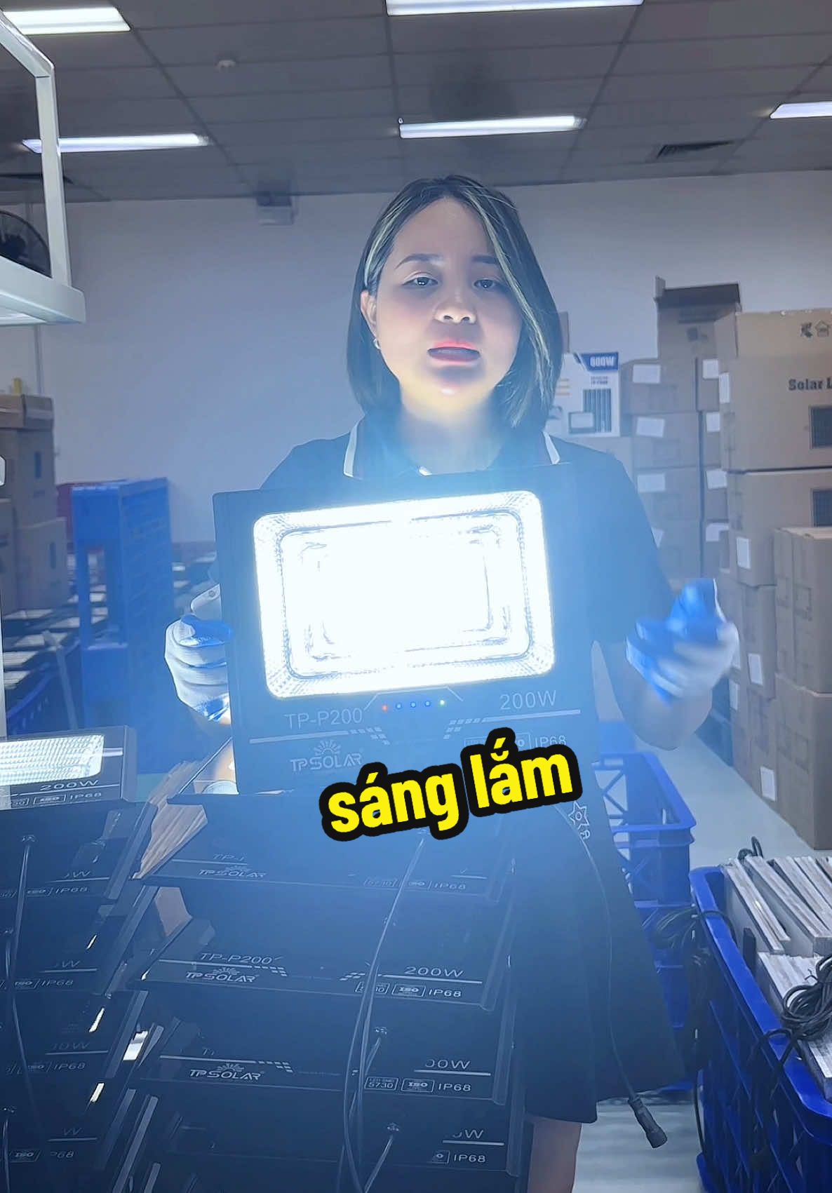 Hàng chính hãng mà dùng nhé các bác, an toàn lại tiết kiệm #haxinh #dennangluongmattroi #den #dennangluongmattroigiatot #dennangluongmattroichinhhang 