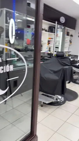 Yo quiero lo que me meresco 🌎 #barberi #contenido #moda #barberiasdelmundo💈💈💈 #barberiamaxito #babyliss #cortesdecabello #mexicantiktok #viraltiktok #tendencia #cuajimalpa #barberiashop #peluqueria #peluquerostiktokers 