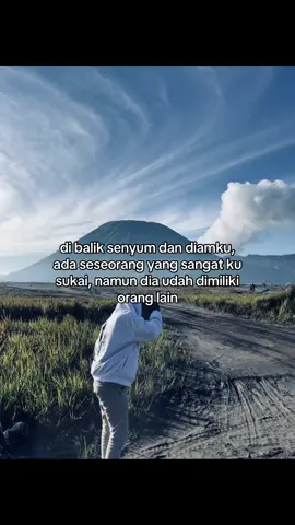 #ikbal15 #bromo #vibes #katakata #fotolive #aesthetic 