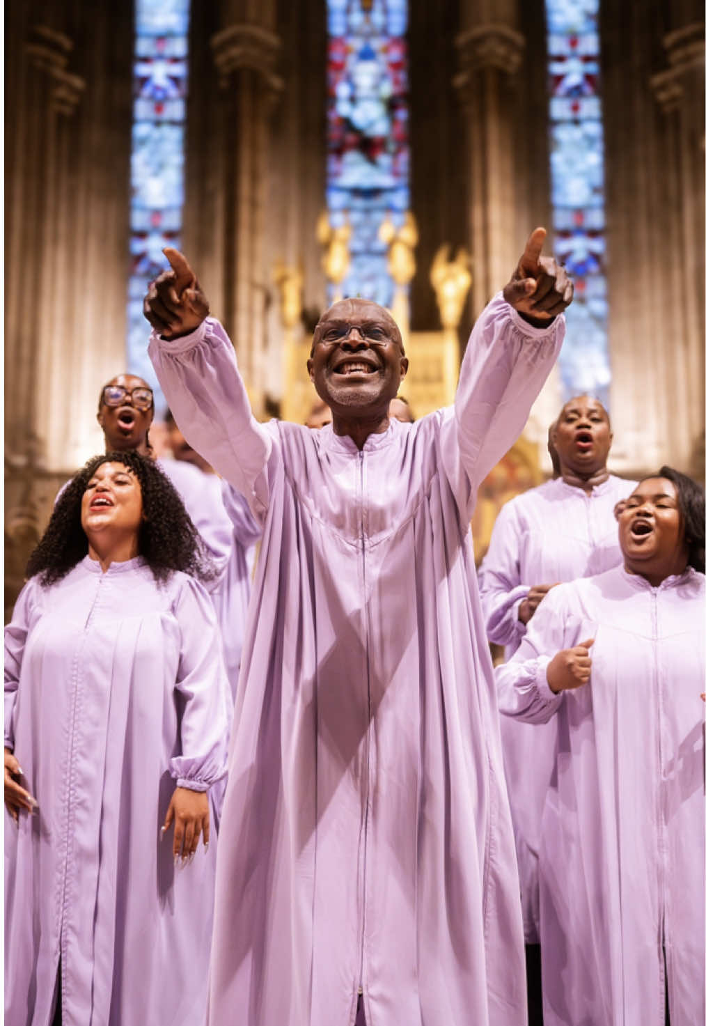 Retrouvez-nous en concerts en juillet à la Cathédrale américaine de Paris 💜 Tickets en vente sur notre site, lien en bio.  Meet us this July at our concerts at the Cathédrale américaine de Paris at 8:30pm 💜 tickets available on our website, link in bio.  📍23 Av. George V, 75008 Paris 🎥 @Theo Goupil  🎫 Tickets : FNAC, France Billet, Billetreduc, Ticketac & sur place - and at the door #gospeldream #gospelmusic #faith #concerts #godlovesyou #paris