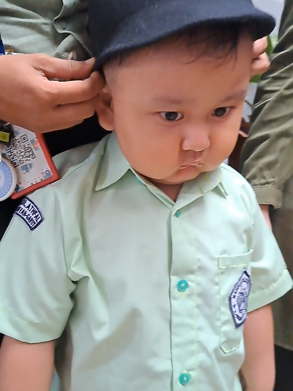 Gerakan Ayah dan Ibu mengantar anak ke sekolah  #mpls #gerakanayahmengantaranak #sekolah #anaksekolah #anakimut #anaklucu 