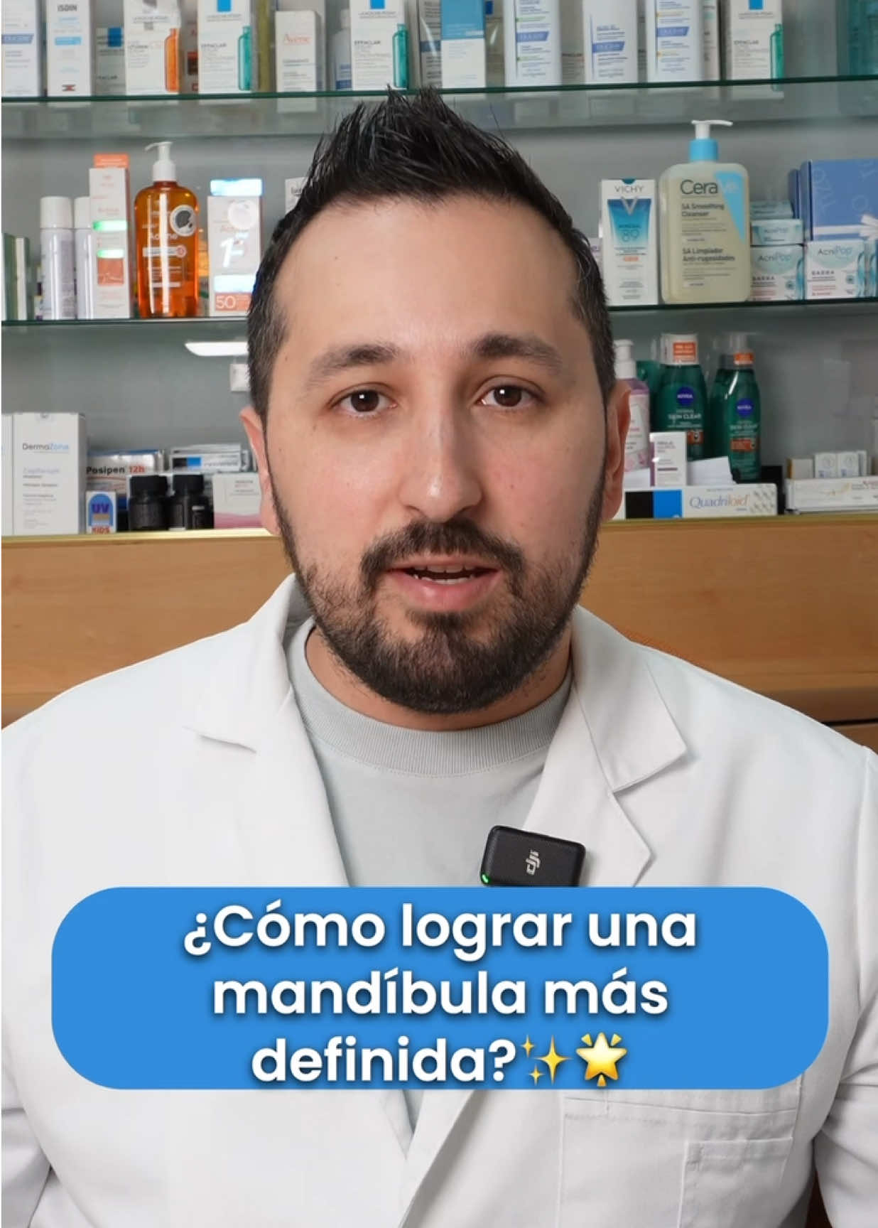 😮‍💨 ¿Quieres una mandíbula más definida sin transformar tu rostro? 💉 Volux es un relleno de alta densidad ideal para proyectar el mentón, marcar el ángulo mandibular y definir el contorno de tu cara.  🔎 Se usa en casos de flacidez leve o pérdida de definición ósea, con resultados inmediatos y una duración de 18 a 24 meses. ✨ Lo más importante: respetar tu anatomía. No se trata de cambiar tu cara, sino de restaurar lo que el tiempo ha borrado. 📩 Agenda tu valoración para definir tu rostro de forma segura y natural.  📌 Cédula: 8962855 | COFEPRIS: 2319032002A00102 #Volux #ÁnguloMandibular #DefiniciónFacial #ContornoFacial #RellenosFaciales #DermatologíaEstética #ArmonizaciónFacial #SkinConConciencia #MandíbulaDefinida