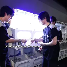 1. P'LEO IS US 🤣 2. PERTH'S SO WHIPPED 🤣 3. SANTA'S NOT SNEAKY AT ALL 😭 4. PERTHSANTA IN LOVE #perthsanta #fyp #foryou #fypage   #PerthSantaFanconLIVE 