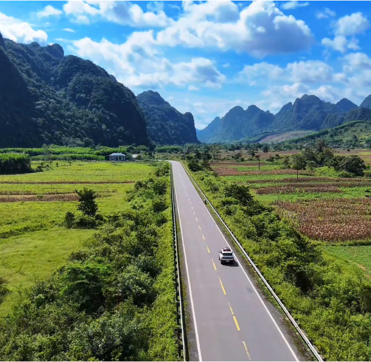 Vinfast VF3 chinh phục Trường Sơn Tây  #xuhuong #taytruongson #Summer #summertrip #summertrip2025 #vinfast #vf3 #vinfastvf3 
