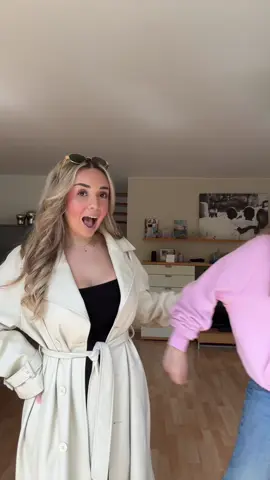 Wir sind Ready für Abschlussfeier & Urlaub 😎😂💗 Ich folge jetzt den neuen auf Insta zurück also Lets Go😋💗💗 @Lena & Jule 