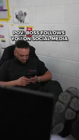 POV: YOUR BOSS FOLLOWS YOU ON SOCIALS😂😂  #worklife #skit #funny #fyp #pulse #garage #pulse 