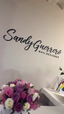 Nunca dejes de intentarlo, porque los sueños si se cumplen ♥️                         #salondeuñas #dreams #amor #proyectos #trabajo 