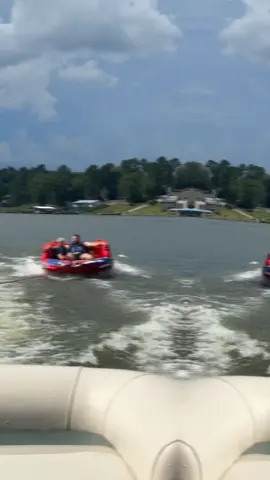 Weekend fun #weekends #boatlife #boatride #tuberides #dontcare #mylifebelike #justliveyourlife #lakelife #lakehouse #fypage #tiktokinsights #viraltiktok @🇺🇸T-earl 
