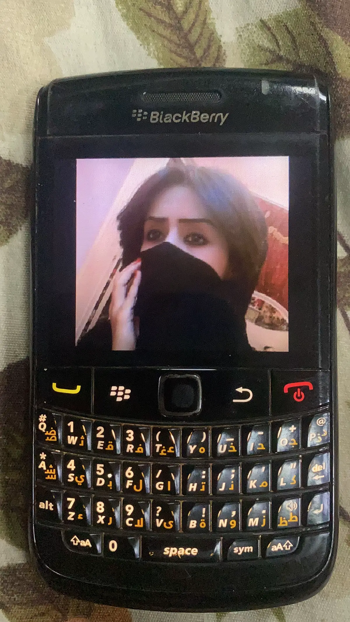 #ذكريات #بلاك_بيري #قديمه #2012 #2011 #2013 #fyp #الشعب_الصيني_ماله_حل😂😂 #اكبسلور #نكهه_قديمه #نوادر #ارشيف #ذكره #جيل_الثمانينات #جيل_التسعينات #explore #foryou #جيل_الطيبين #صور_قديمة #ترند #بنات 