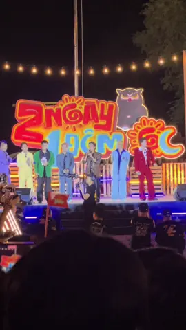 Tâm hồn vẫn còn ở quảng trườngg😍🫶#xuhuong #vinhlong #64_vinhlong #2ngay1dem #2ngay1demvietnam #mientay 