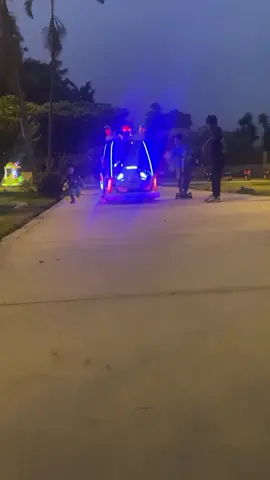 estas más cerca de la diversión con magicpark 😃 . . . . #carrosfuturistas #fouyou #viral #fyp #carrosparaniños #magicpark 