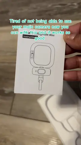 #Vlog hack.  If your making videos on your cellphone, trust me you need this the quality is amazing #contentcreator must haves, it arrives fast and it’s also well priced …. My videos come out with better quality and I can see myself as I vlog #vloggermusthaves step your content up now   Order yours today 