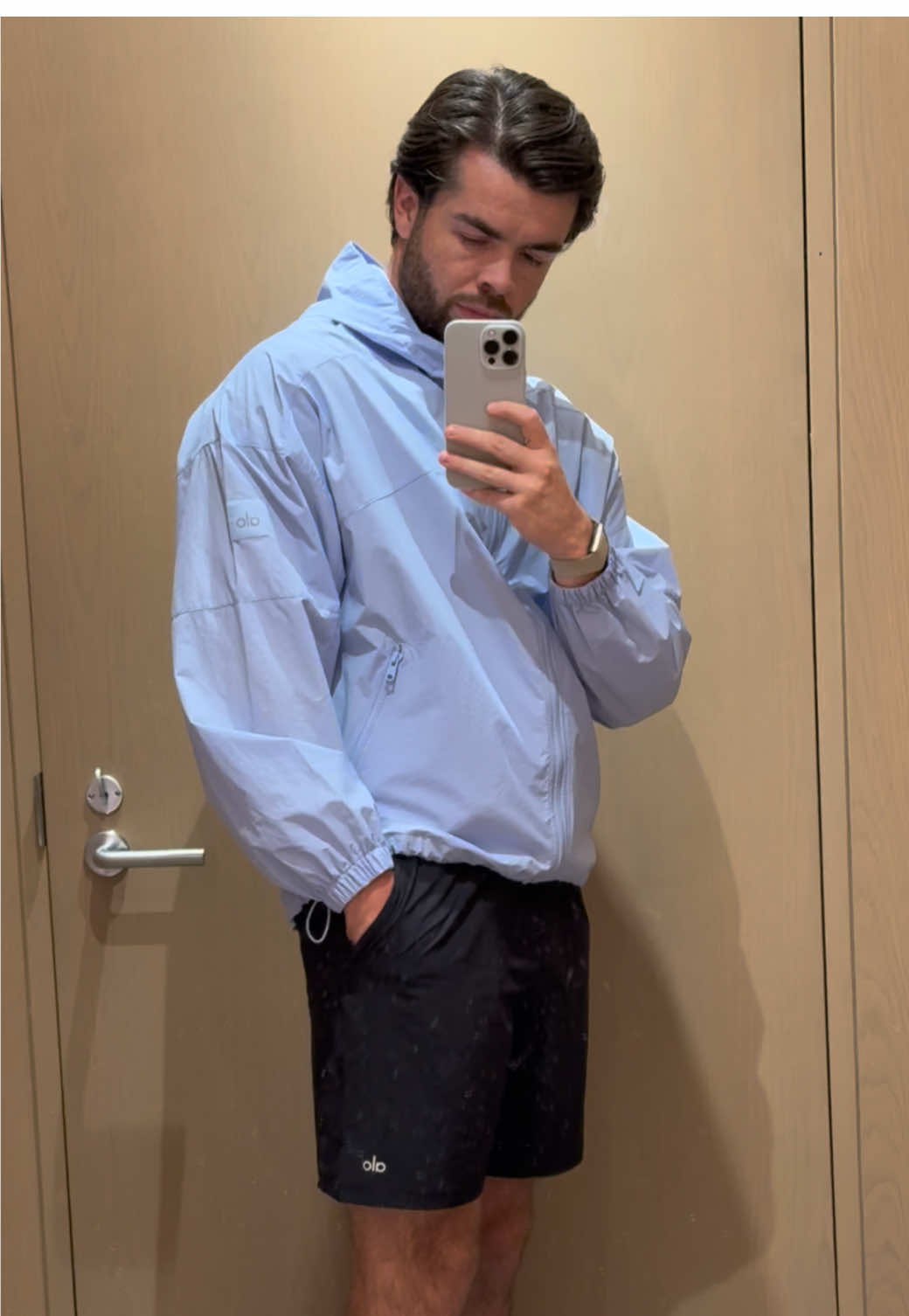 Alo fits 🤌🏼 #alo #aloyoga #fitcheck #fashiontiktok #mensfashiontips #grwm #menfashion 