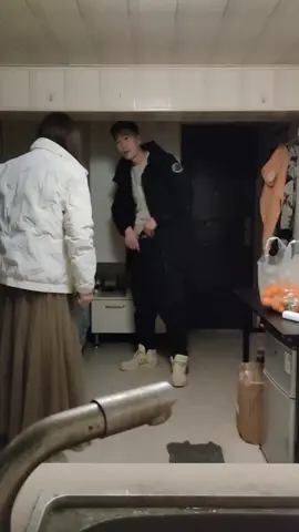 #sisterhong 